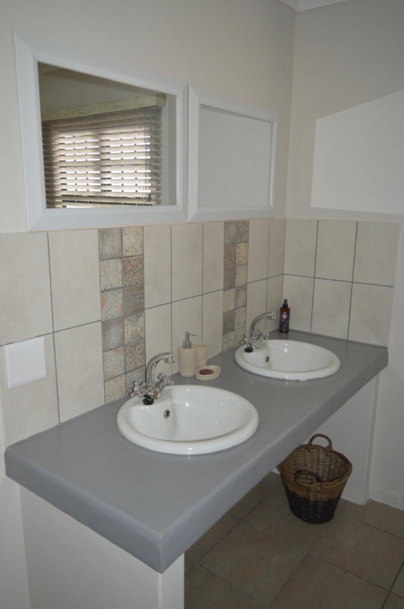 Mayfair Farm Cottages Oudtshoorn Exterior photo