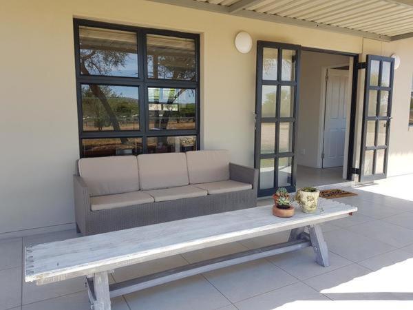 Mayfair Farm Cottages Oudtshoorn Exterior photo