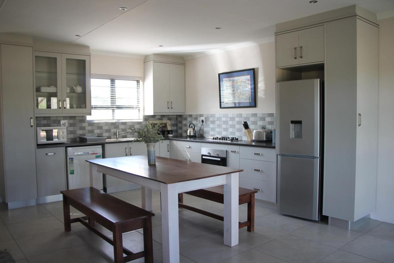 Mayfair Farm Cottages Oudtshoorn Exterior photo